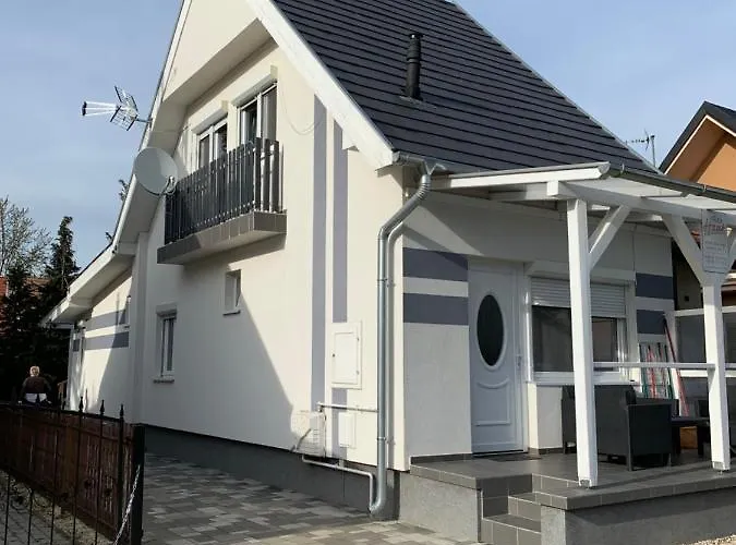 度假居 Rita Apartmanhaz *